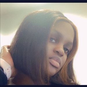 Meet your Posher, Ayana